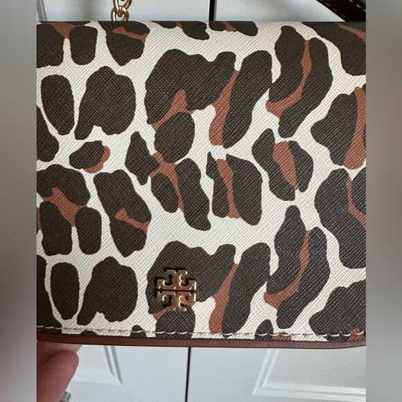 Tory Burch Emerson Printed Top Handle Crossbody In Leopard Print Chainlink NWT - Picture 5 of 15